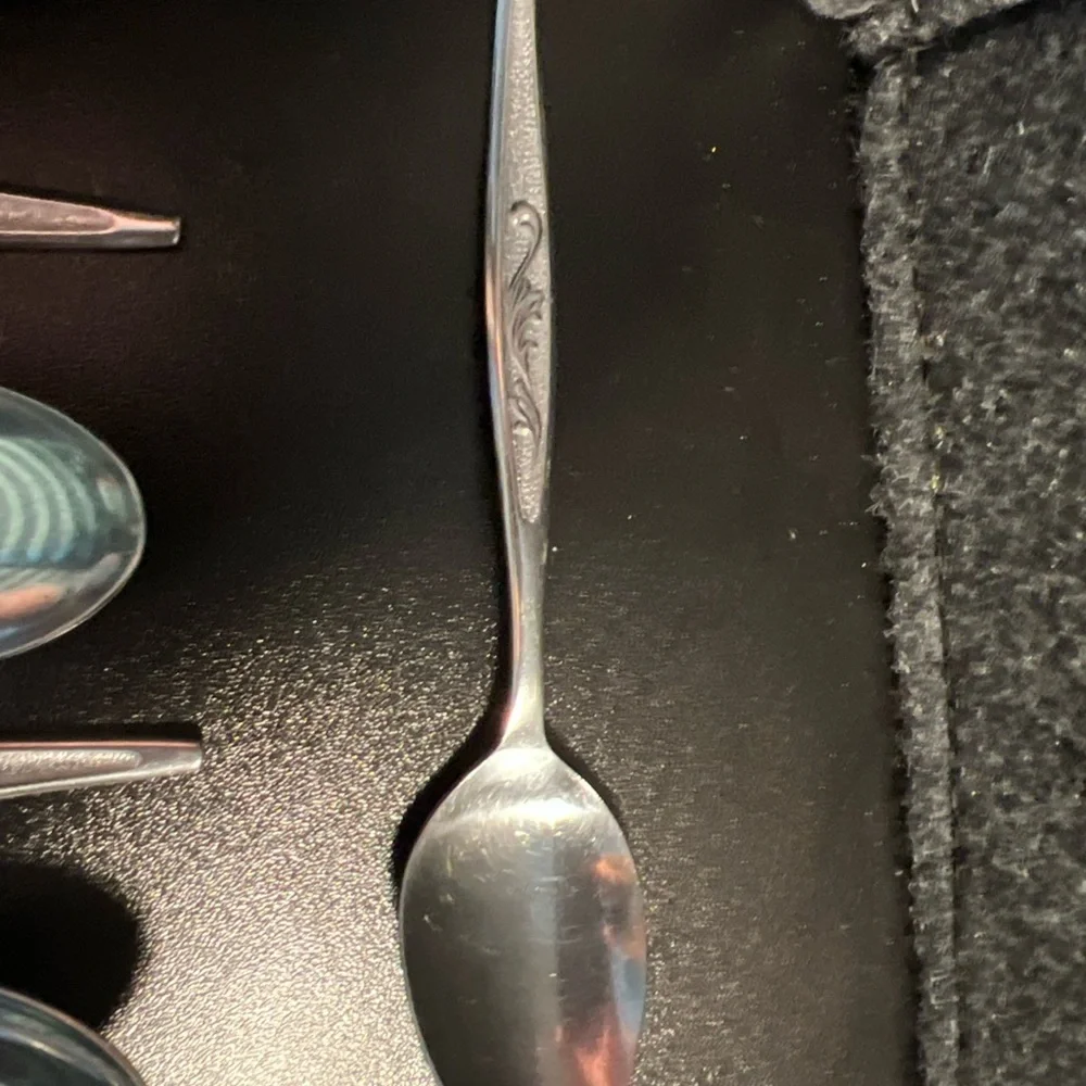 Set of 21 Tea Spoons by Carlton Stainless Japan WOODCREST‎ Flatware 5.5